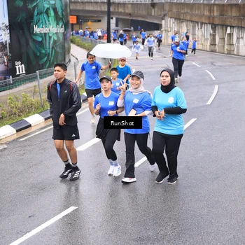 Runner Photo 7958334