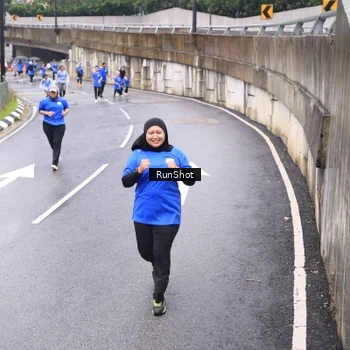 Runner Photo 7958365