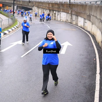 Runner Photo 7958373