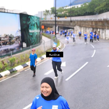 Runner Photo 7958377