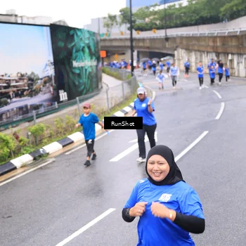 Runner Photo 7958379