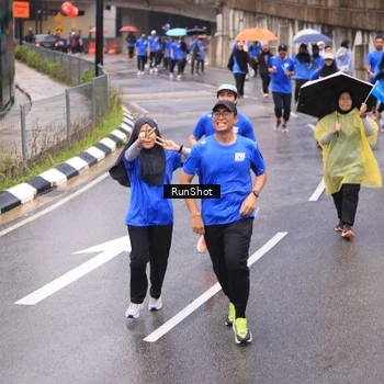Runner Photo 7958381