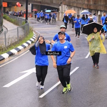 Runner Photo 7958385