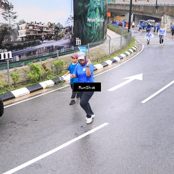 Runner Photo 7958390