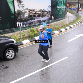 Runner Photo 7958394