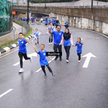 Runner Photo 7958426