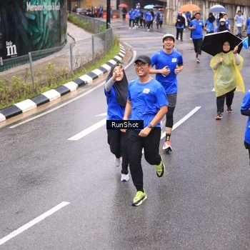 Runner Photo 7958442