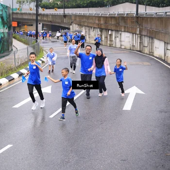 Runner Photo 7958445