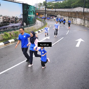 Runner Photo 7958446