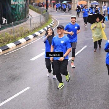 Runner Photo 7958454
