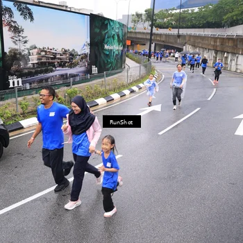 Runner Photo 7958458