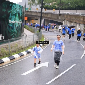 Runner Photo 7958460