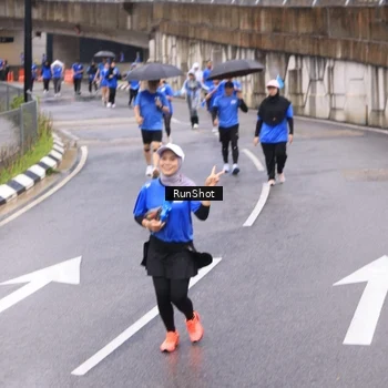 Runner Photo 7958474