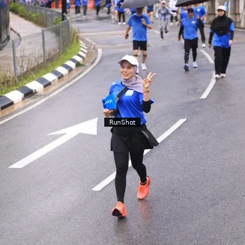 Runner Photo 7958479