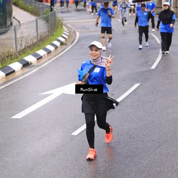 Runner Photo 7958480