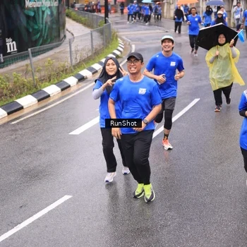 Runner Photo 7958484