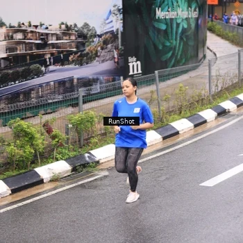 Runner Photo 7958494