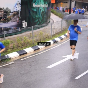Runner Photo 7958496