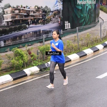 Runner Photo 7958497