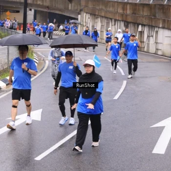 Runner Photo 7958502