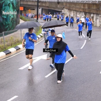 Runner Photo 7958506