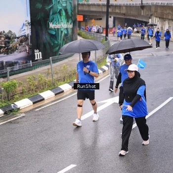 Runner Photo 7958509