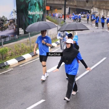 Runner Photo 7958520