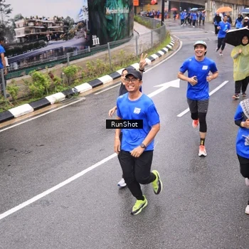 Runner Photo 7958540