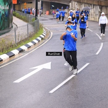 Runner Photo 7958556