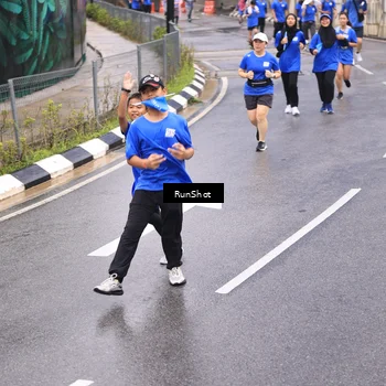 Runner Photo 7958564