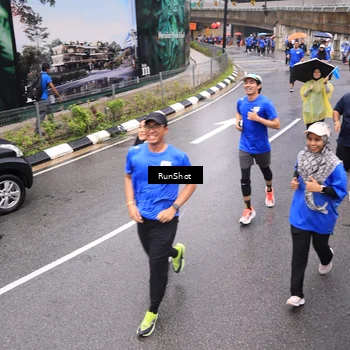 Runner Photo 7958565
