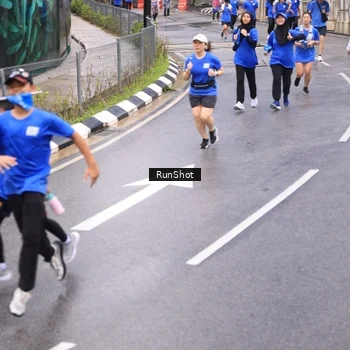 Runner Photo 7958573