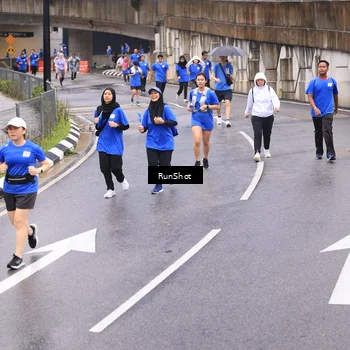 Runner Photo 7958582