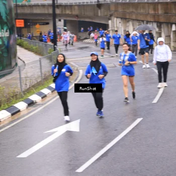 Runner Photo 7958583