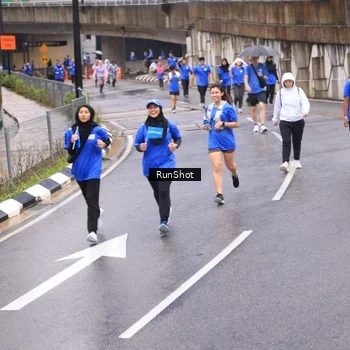 Runner Photo 7958587