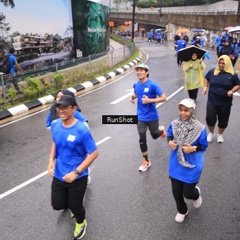 Runner Photo 7958589