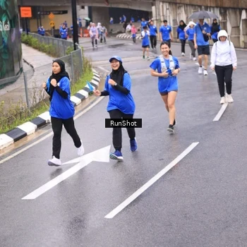 Runner Photo 7958592
