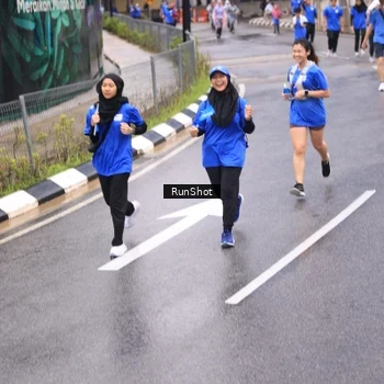 Runner Photo 7958595