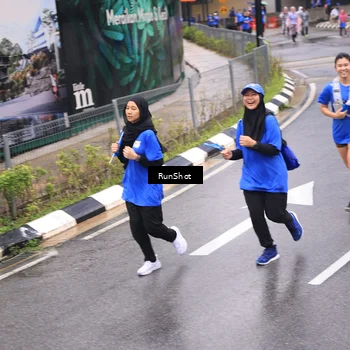 Runner Photo 7958600