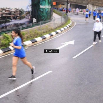 Runner Photo 7958621