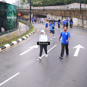 Runner Photo 7958639