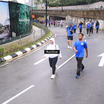 Runner Photo 7958646