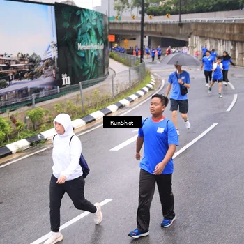 Runner Photo 7958655