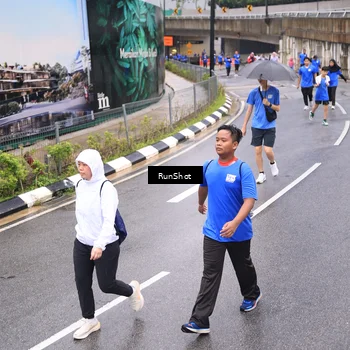 Runner Photo 7958659