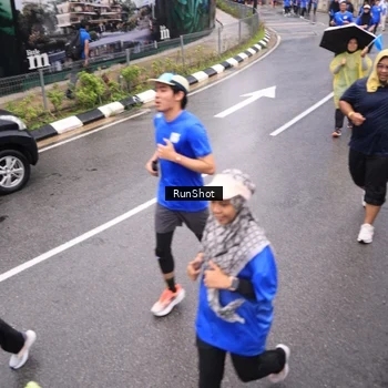 Runner Photo 7958665