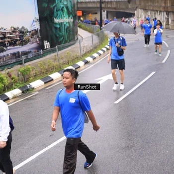 Runner Photo 7958666