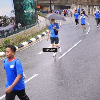 Runner Photo 7958669
