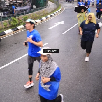 Runner Photo 7958676