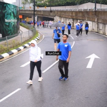 Runner Photo 7958691
