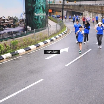 Runner Photo 7958700